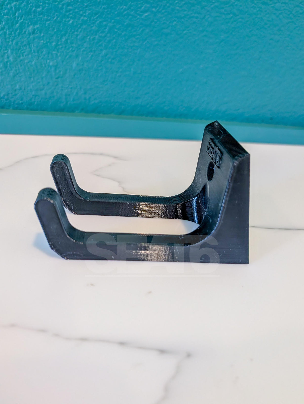 Paddle Wall Hook with mounting hardware